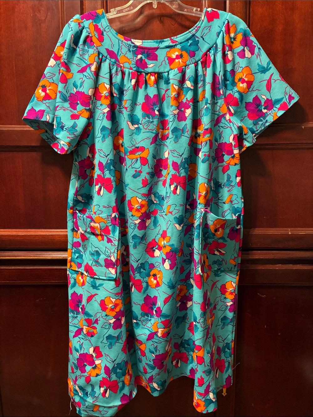 Vintage women’s plus size blue floral dress